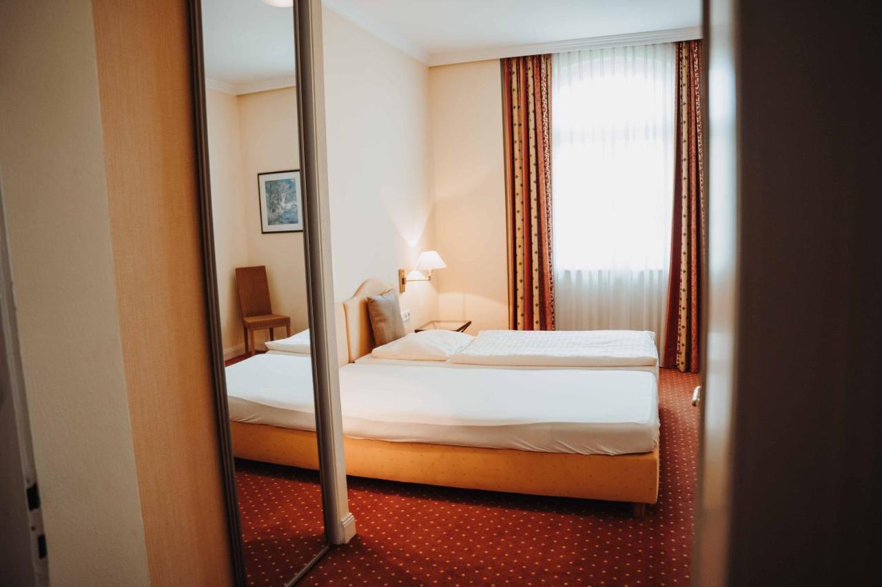Hotel Am Wallgraben Brilon Rom bilde